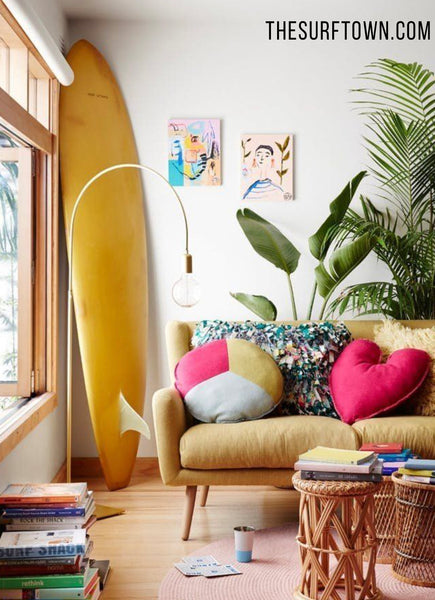 TIPS PARA DECORAR EL HOGAR CON UNA TABLA DE SURF