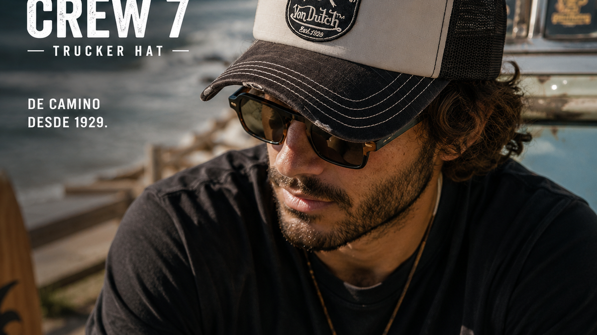 Gorra original de marca con bordado, visera y acabados de calidad - imagen editorial propia de THE SURF TOWN
