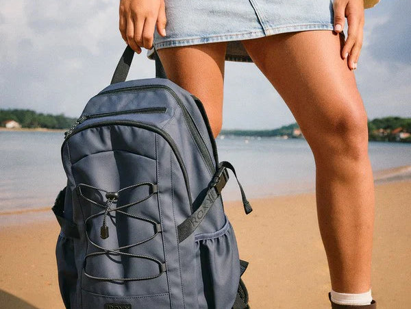 Cómo elegir la mochila perfecta: guía de mochilas surf para playa, viaje y uso diario