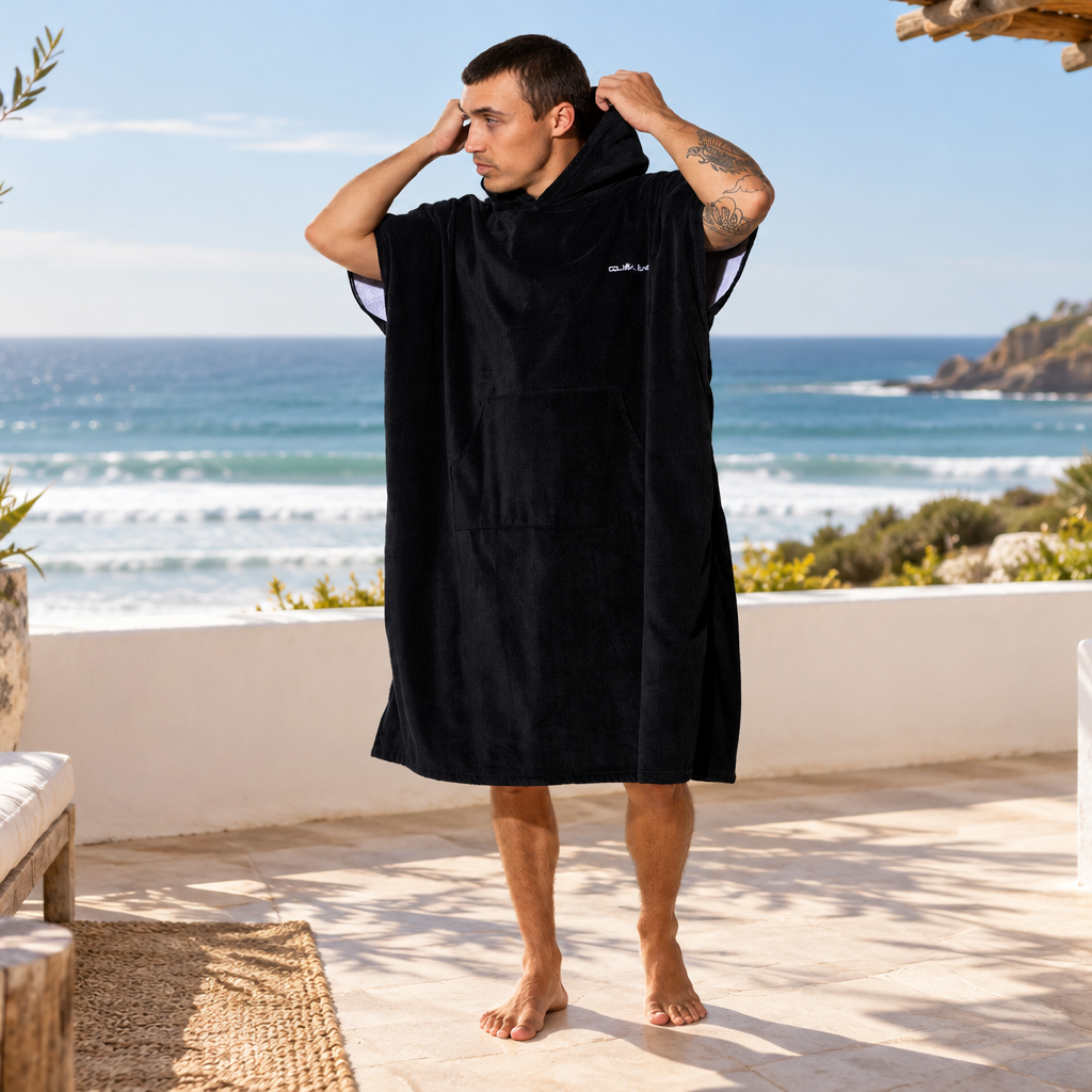 Poncho de surf: cómo elegirlo para otoño y cambiarte mejor después de cada sesión