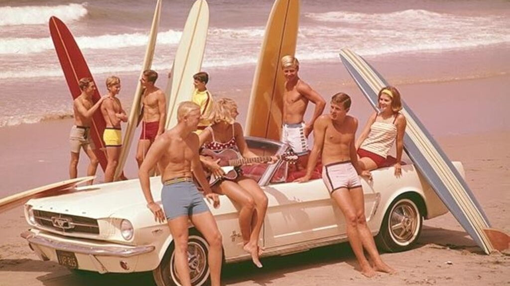 outfit ropa playa hombre 2026 estilo surfero marcas quiksilver billabong rvca