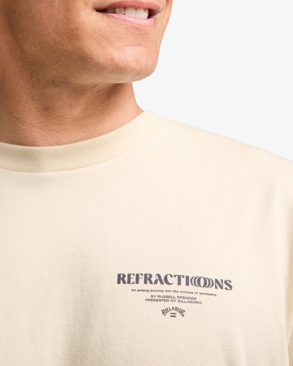 Camiseta Billabong Russel Spencer Refractions Oyster Gray, detalle de acabado