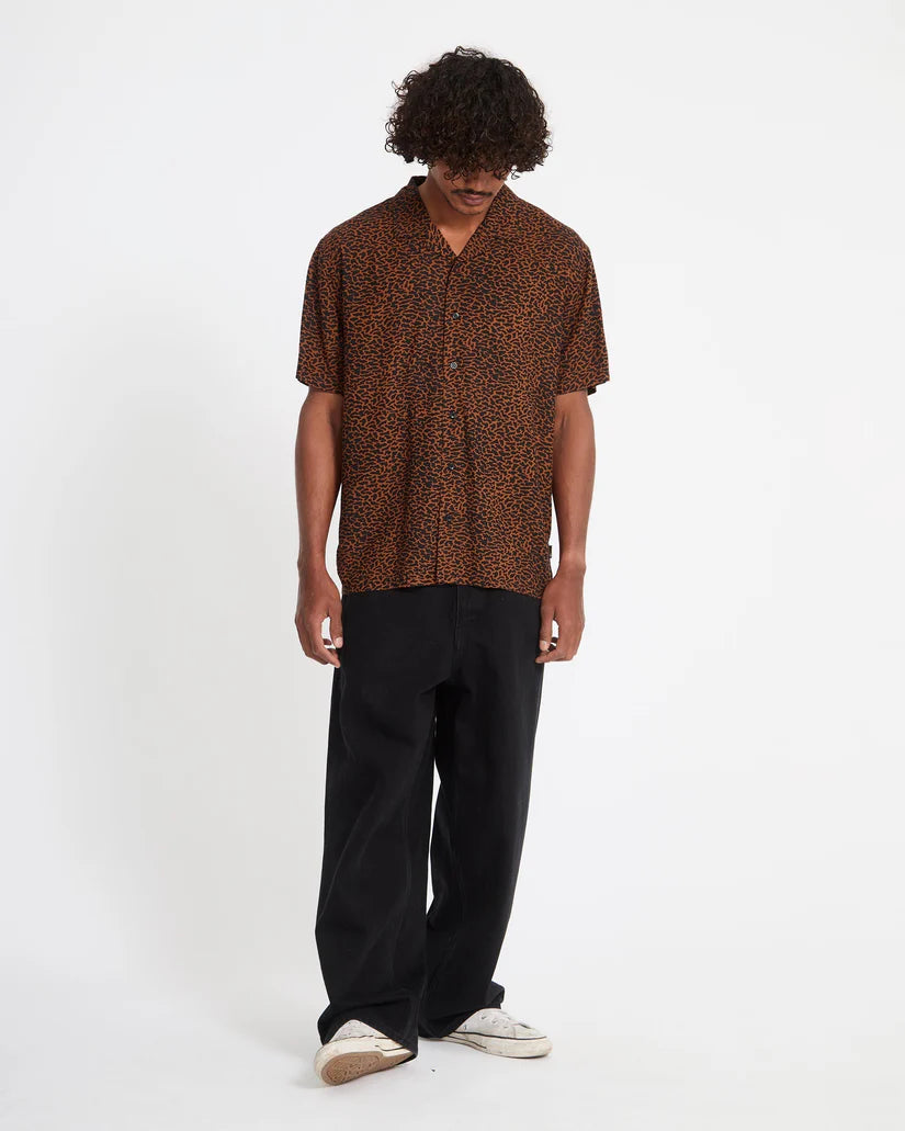 Camisa Volcom Utopias Print Brown Horn