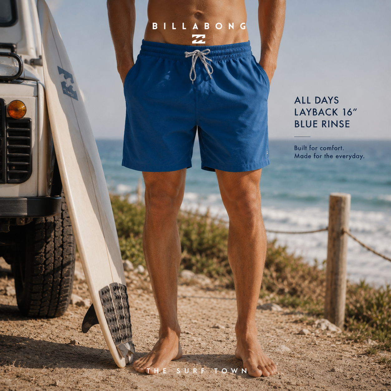 Bañador Billabong All Days Layback 16 Blue Rinse azul para hombre en entorno surf lifestyle frente al mar