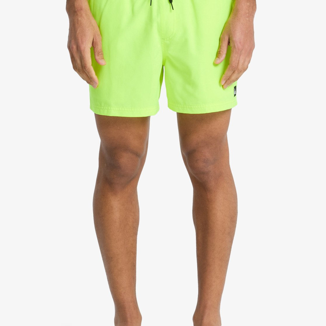 Bañador QUIKSILVER Everyday Solid Volley 15 Safety Yellow para hombre color amarillo con cintura elástica y cordón ajustable