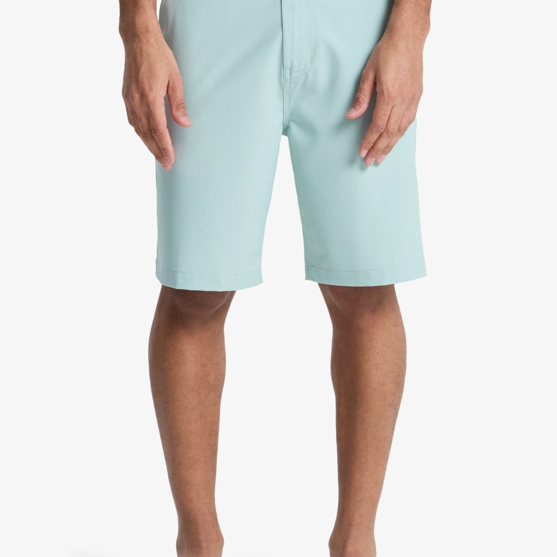 Bañador QUIKSILVER híbrido azul claro de hombre, ligero y de secado rápido, ideal para playa, piscina o uso diario con máxima comodidad