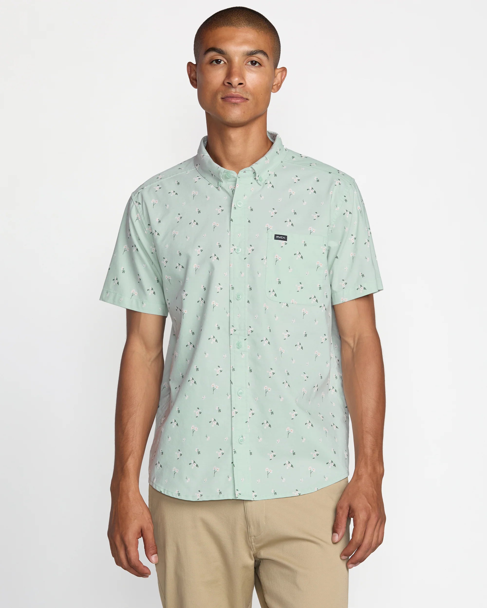 Camisa RVCA That'll Do Green Haze hombre camisa surf RVCA manga corta color verde.