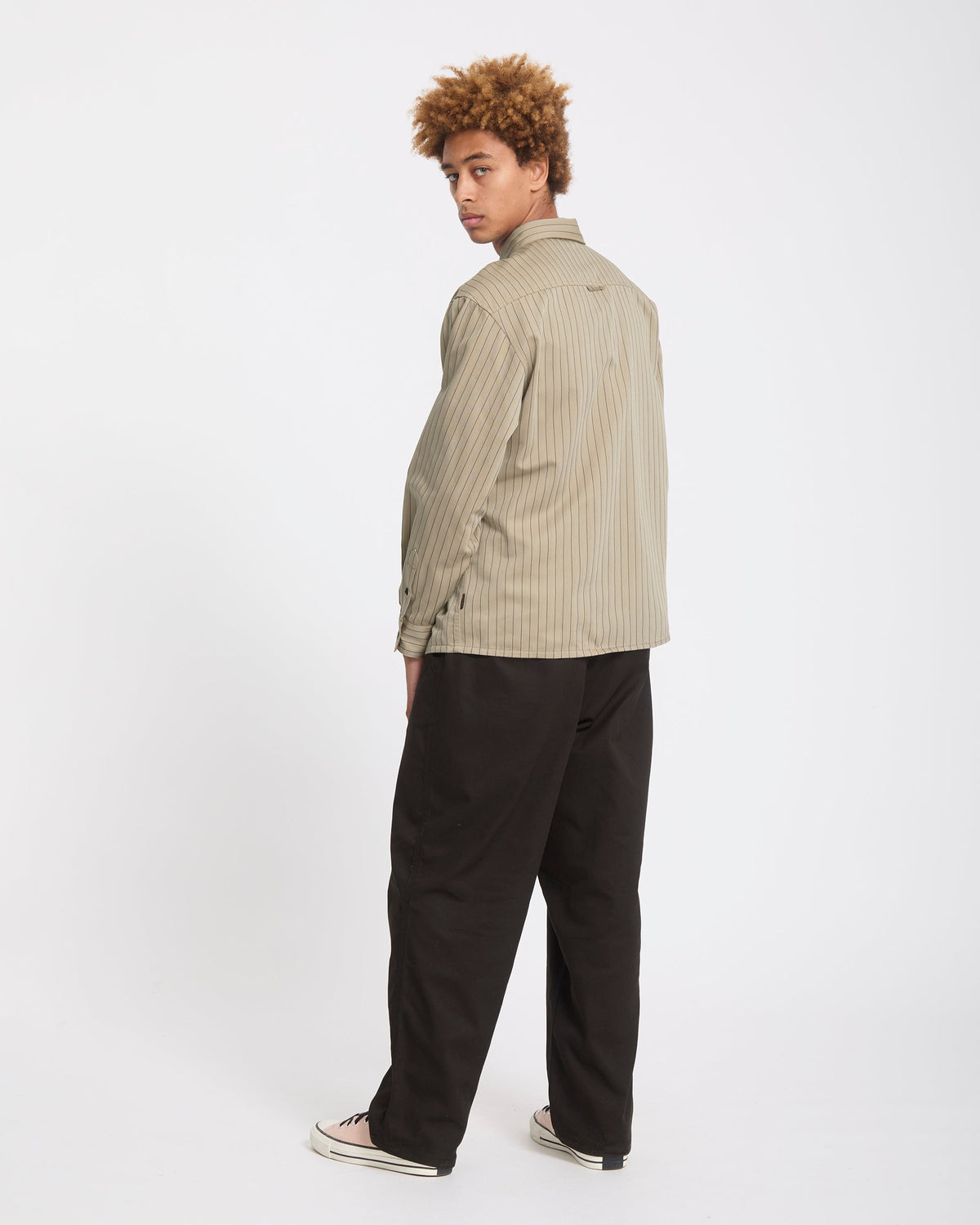 Camisa Volcom Tradestone Light Khaki para hombre - vista oficial 10