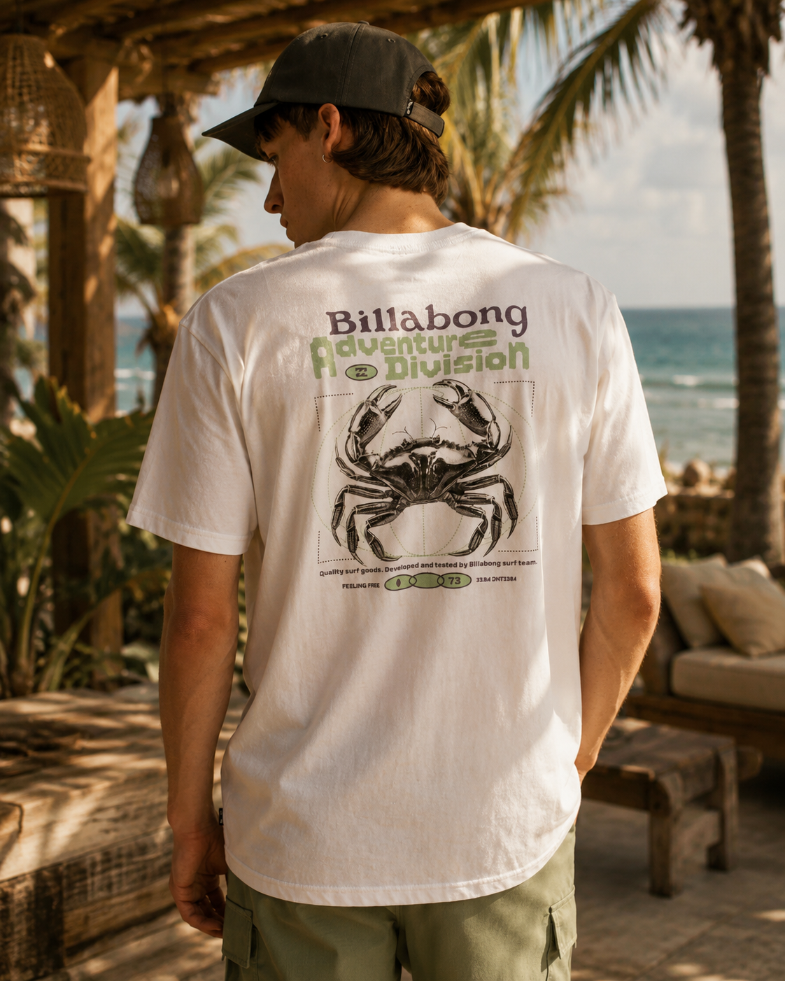 Camiseta Billabong Fauna blanca para hombre en resort tropical junto al mar