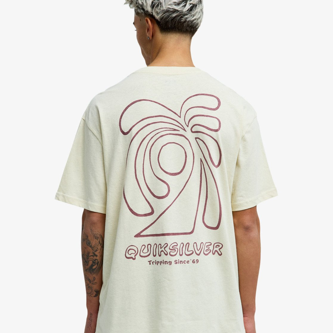 Camiseta QUIKSILVER Curve Palm Bone White hombre blanca estilo surf verano