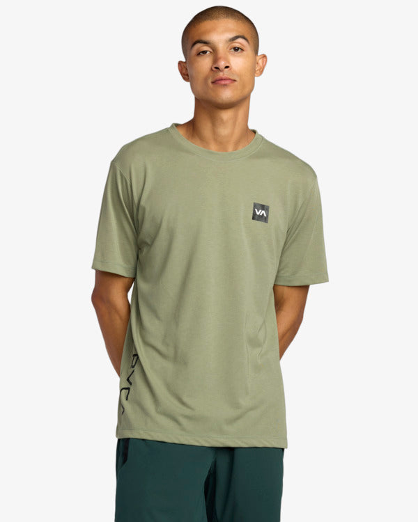 Camiseta RVCA 2X Ranger Green hombre camiseta verde con logo RVCA en el pecho
