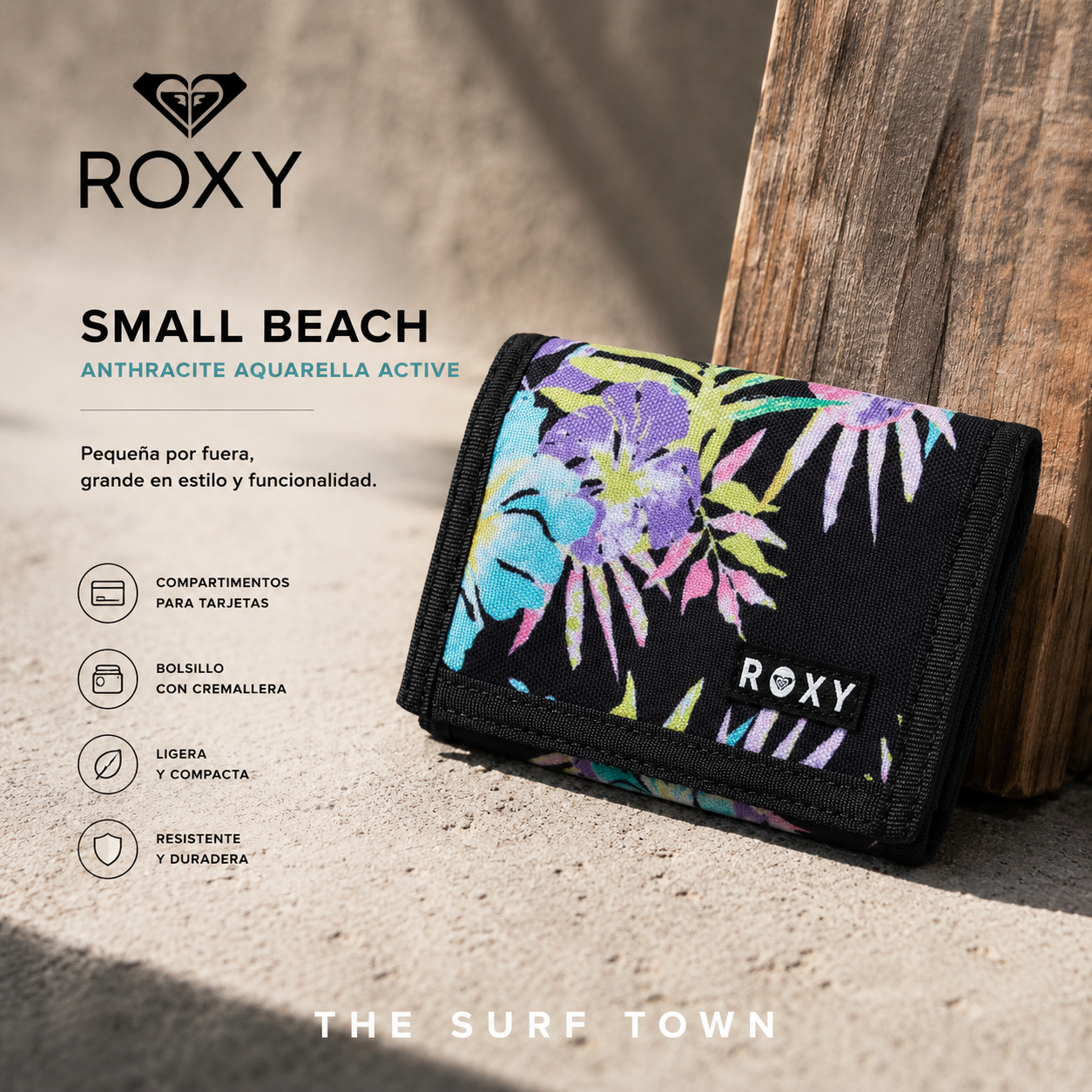 Cartera Roxy Small Beach Anthracite Aquarella Active en fotografía editorial propia de THE SURF TOWN con estilo beach lifestyle tropical y luz solar intensa