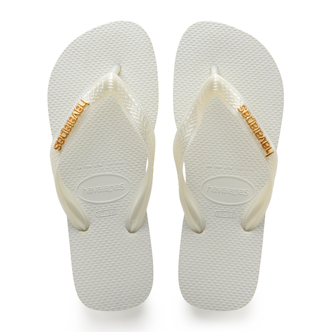 Chanclas Havaianas Logo Metallic White mujer blancas con logo metálico dorado en las tiras sobre suela cómoda de goma para verano y playa