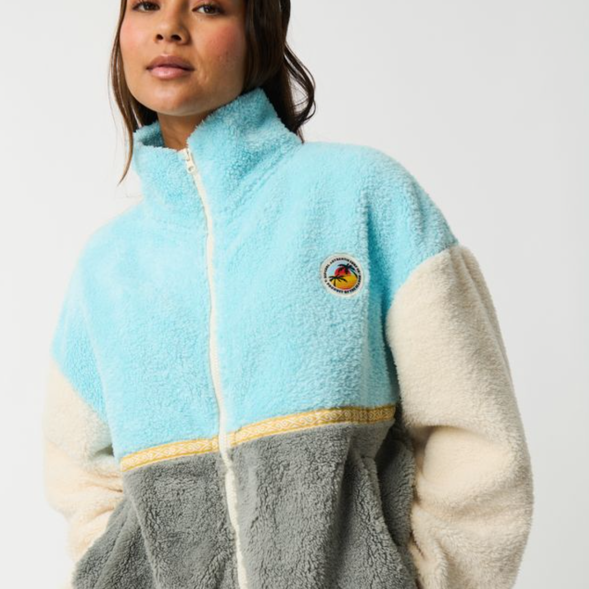 como queda peusto el Forro Polar Rip Curl Surf Revival Light Blue