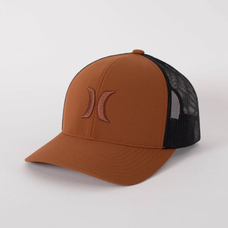 Gorra Hurley Del Mar Trucker Sepia Stone marrón con rejilla negra y logo frontal