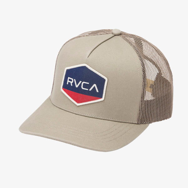 Gorra RVCA Commonwealth Mushroom camel trucker con visera curva y cierre snapback ajustable