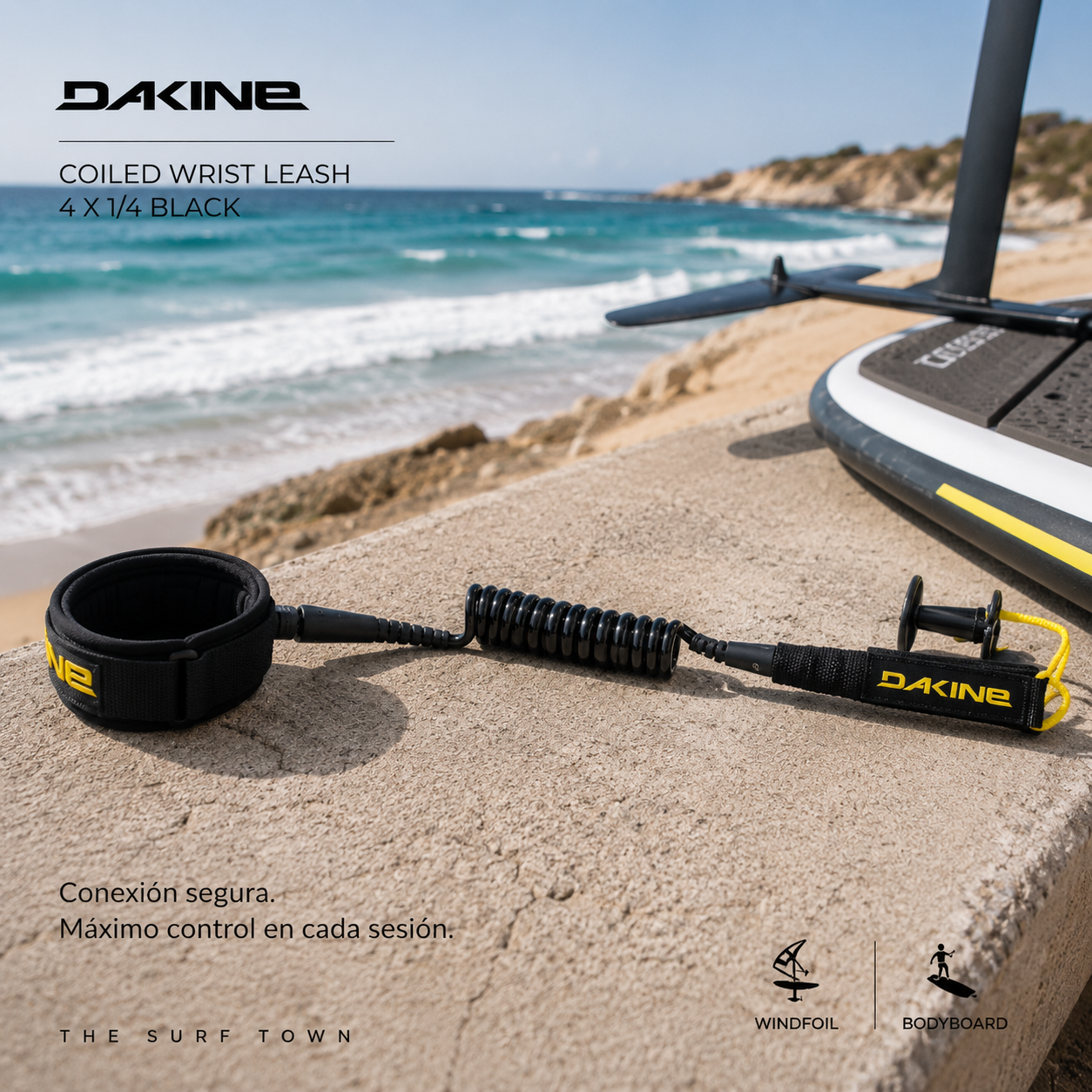 Leash Dakine Coiled Wrist 4 x 1/4 Black para windfoil y bodyboard junto al mar, fotografía editorial propia de THE SURF TOWN en entorno de acción acuática premium
