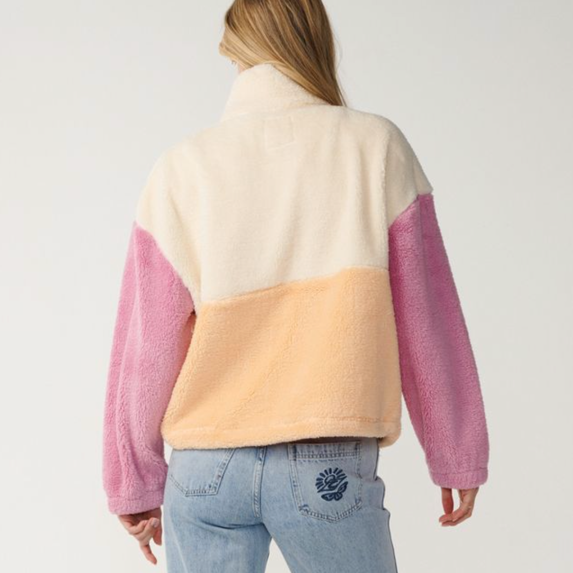 parte de atras del Forro Polar Rip Curl Surf Revival Hershell