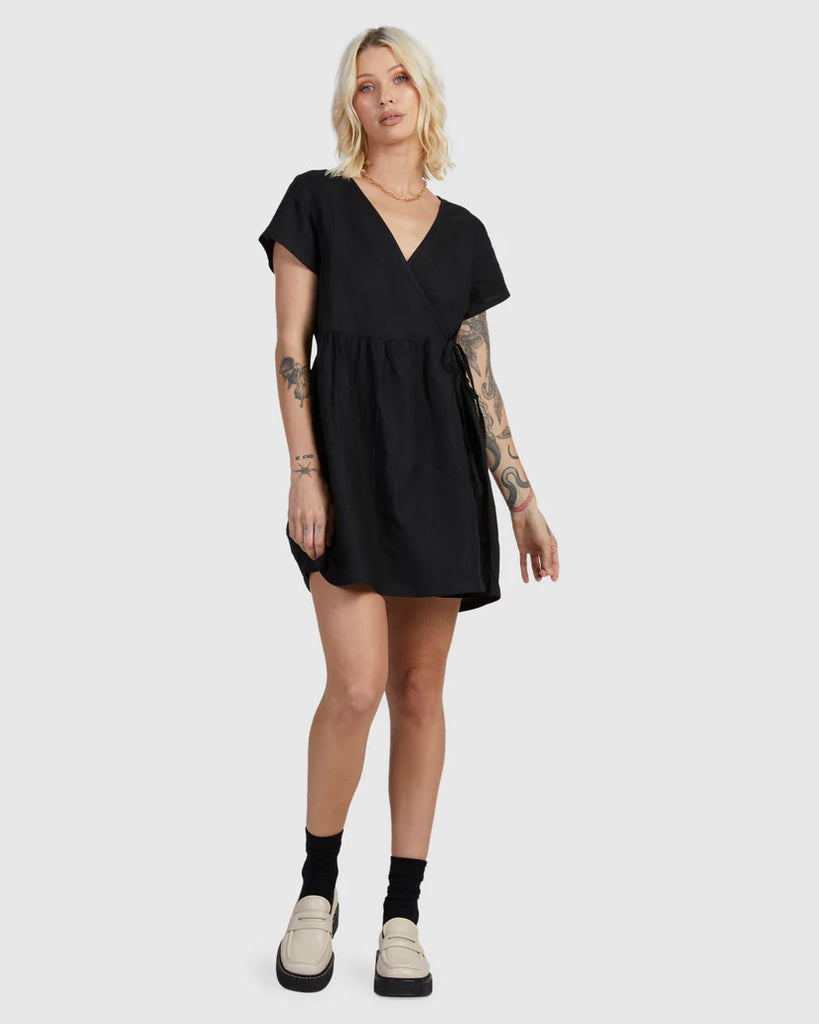 Mini Vestido Rvca Wrapped Washed Black