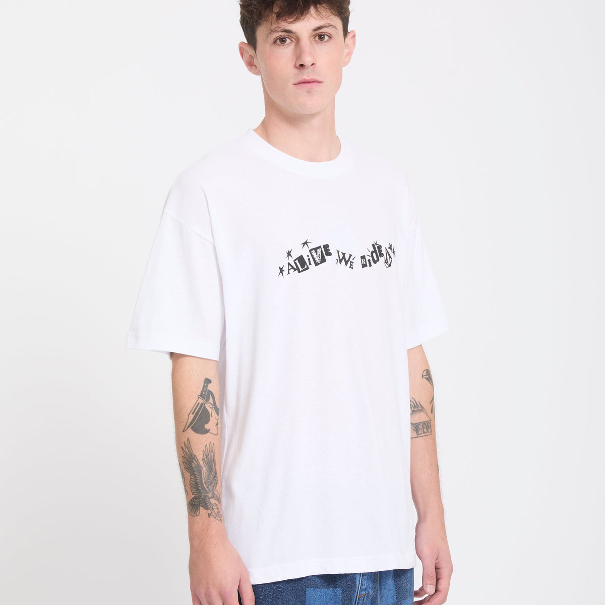 Camiseta Volcom Alive We Ride White - imagen oficial