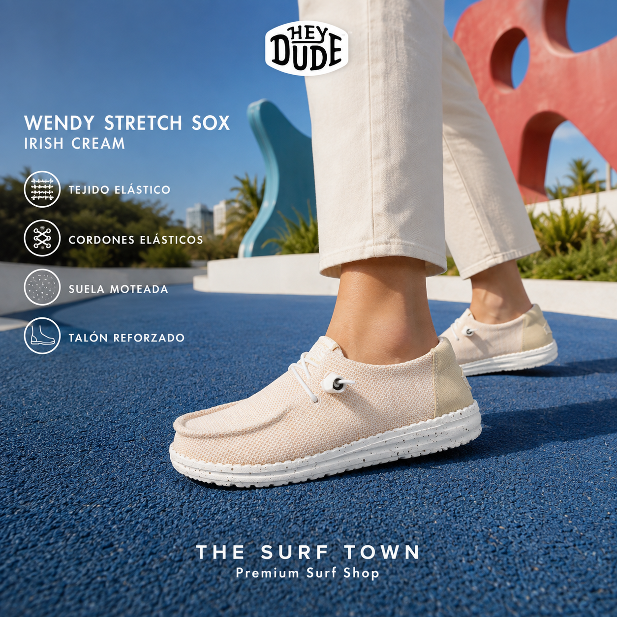 Zapatillas HEYDUDE Wendy Stretch Sox Irish Cream para mujer, imagen editorial propia de THE SURF TOWN