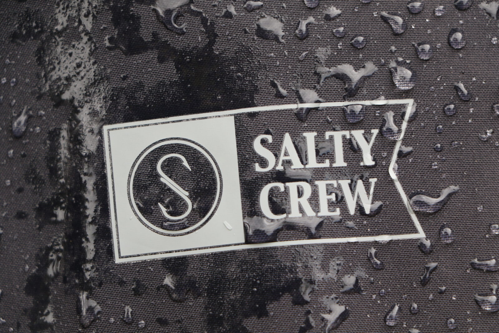 Bañadores Salty Crew estilo surf y fishing lifestyle para hombre