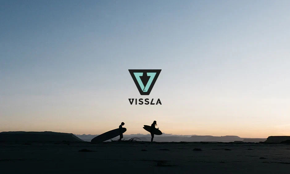 Ropa Vissla inspirada en el surf, la creatividad y la cultura del océano - imagen editorial propia de THE SURF TOWN