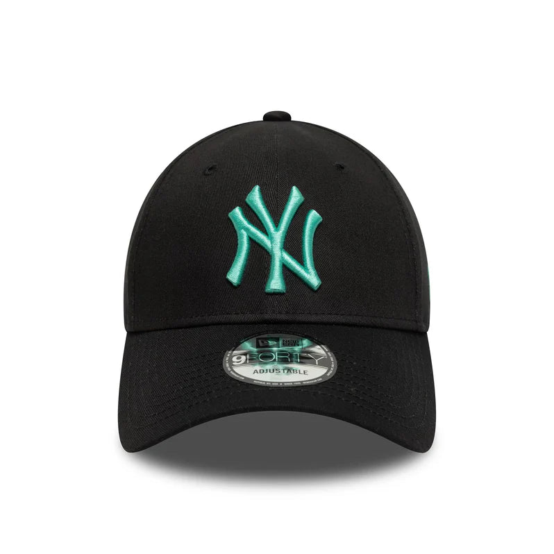 Gorra New Era League Essential NY Black Green