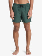 Bañador QUIKSILVER verde hombre Everyday Solid Volley 15 secado rápido estilo surf