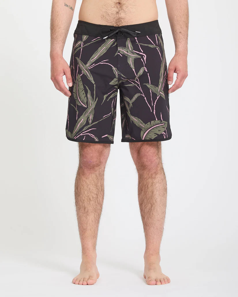 Bañador surf hombre Volcom Encounter Scallop Mod 19 Black boardshort Volcom estampado tropical