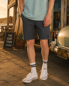 Bermuda Billabong Crossfire Solid azul hombre en surf town retro California lifestyle premium