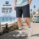 Bermudas híbridas Billabong Crossfire Solid 20 Ombre Blue para hombre en color azul grafito. Imagen editorial propia de THE SURF TOWN.