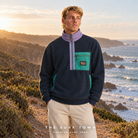 Editorial lifestyle del forro polar Billabong Boundary Shore Grape Leaf, sin tablas de surf