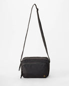 Bolso bandolera RIP CURL Everyday 3L Mid negro compacto con varios compartimentos