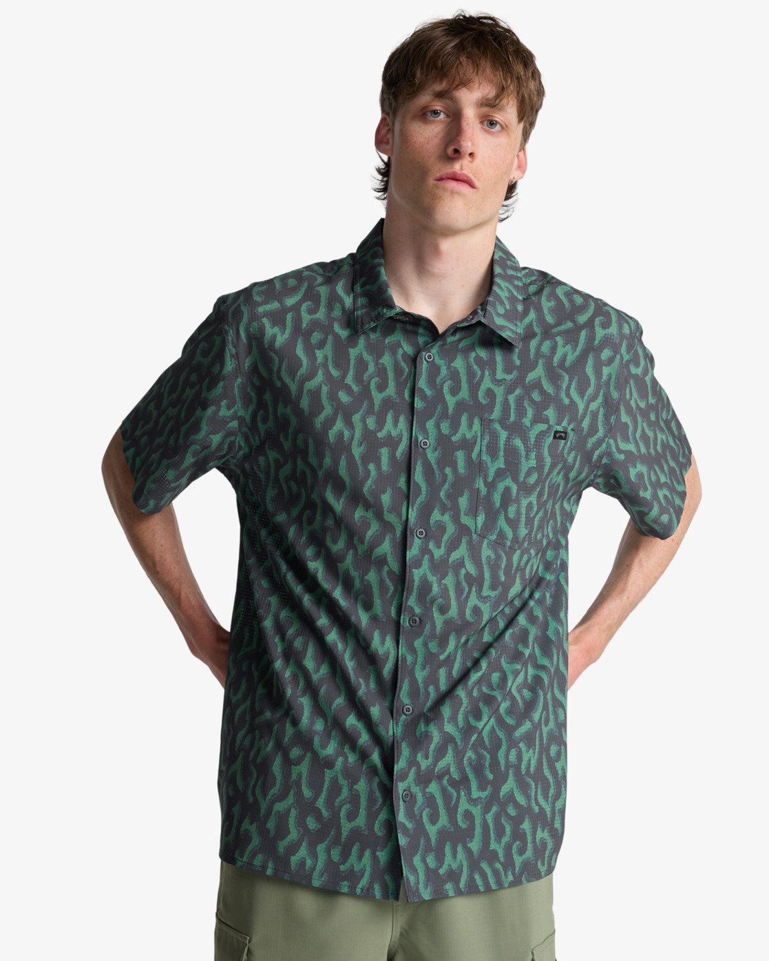 Camisa Billabong Surftrek Perf Green Grey hombre transpirable microperforada estilo surf