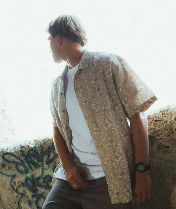 Camisa OXBOW Darts Tan hombre beige manga corta estilo surf ligera verano