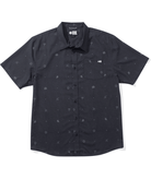 Camisa Salty Crew Micro Vibes SS Tech Woven Coal para hombre con tejido técnico transpirable y diseño surfero de manga corta