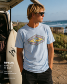 Camiseta Rip Curl Refill Tee Ice Blue lifestyle surf editorial premium hombre
