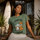 Camiseta Rvca Cottontale Spinach para mujer en color verde con gráfico frontal de conejo y estilo surfwear femenino