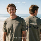 Camiseta Salty Crew Border Fill Classic Tee Dusty Olive, imagen editorial propia de THE SURF TOWN