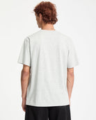 Camiseta Volcom Stone Blanks Heather Grey vista trasera con modelo oficial