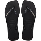 Chanclas Havaianas Slim Square Logo Metallic Black mujer negras con puntera cuadrada, tiras finas y logo metálico sobre suela cómoda de goma para verano