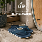 Fotografía propia de THE SURF TOWN de las chanclas Reef Cushion Bonzer Deep Sea White para hombre en campos de arroz de Bali con ambiente surf lifestyle premium y luz tropical natural.