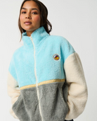 como queda peusto el Forro Polar Rip Curl Surf Revival Light Blue