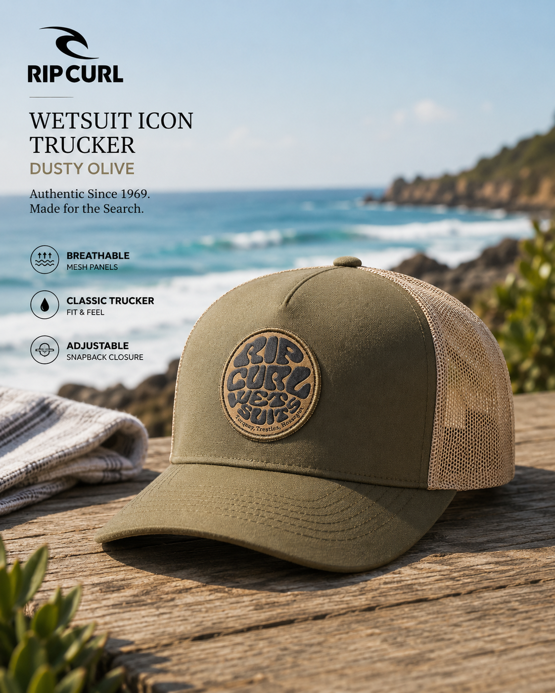 Gorra Rip Curl Wetsuit Icon Trucker Dusty Olive en escena surf lifestyle premium con luz natural brillante frente al mar