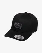 Gorra RVCA negra snapback con logo frontal estilo urbano surf