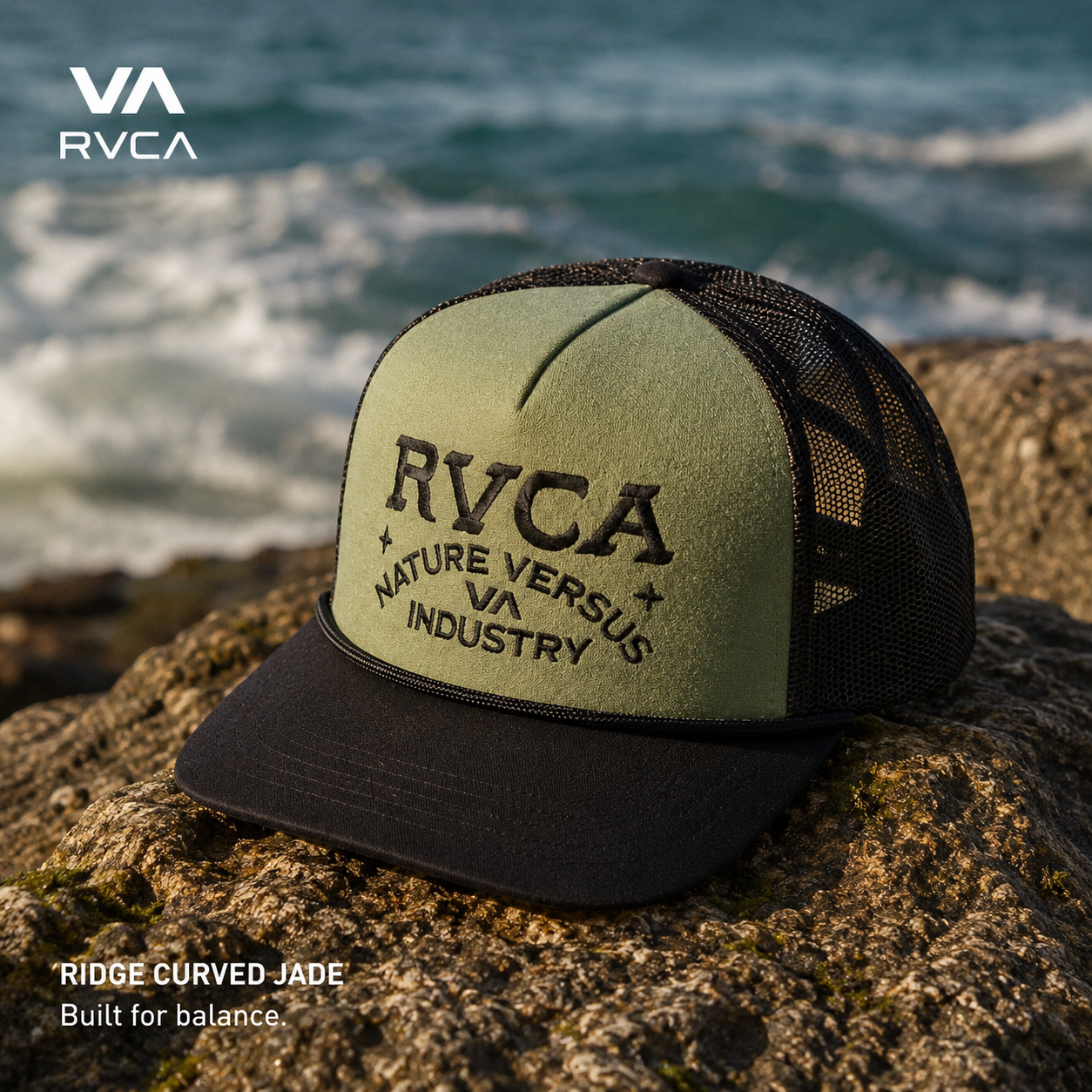 Gorra Rvca Ridge Curved Jade trucker verde y negra estilo surf lifestyle premium