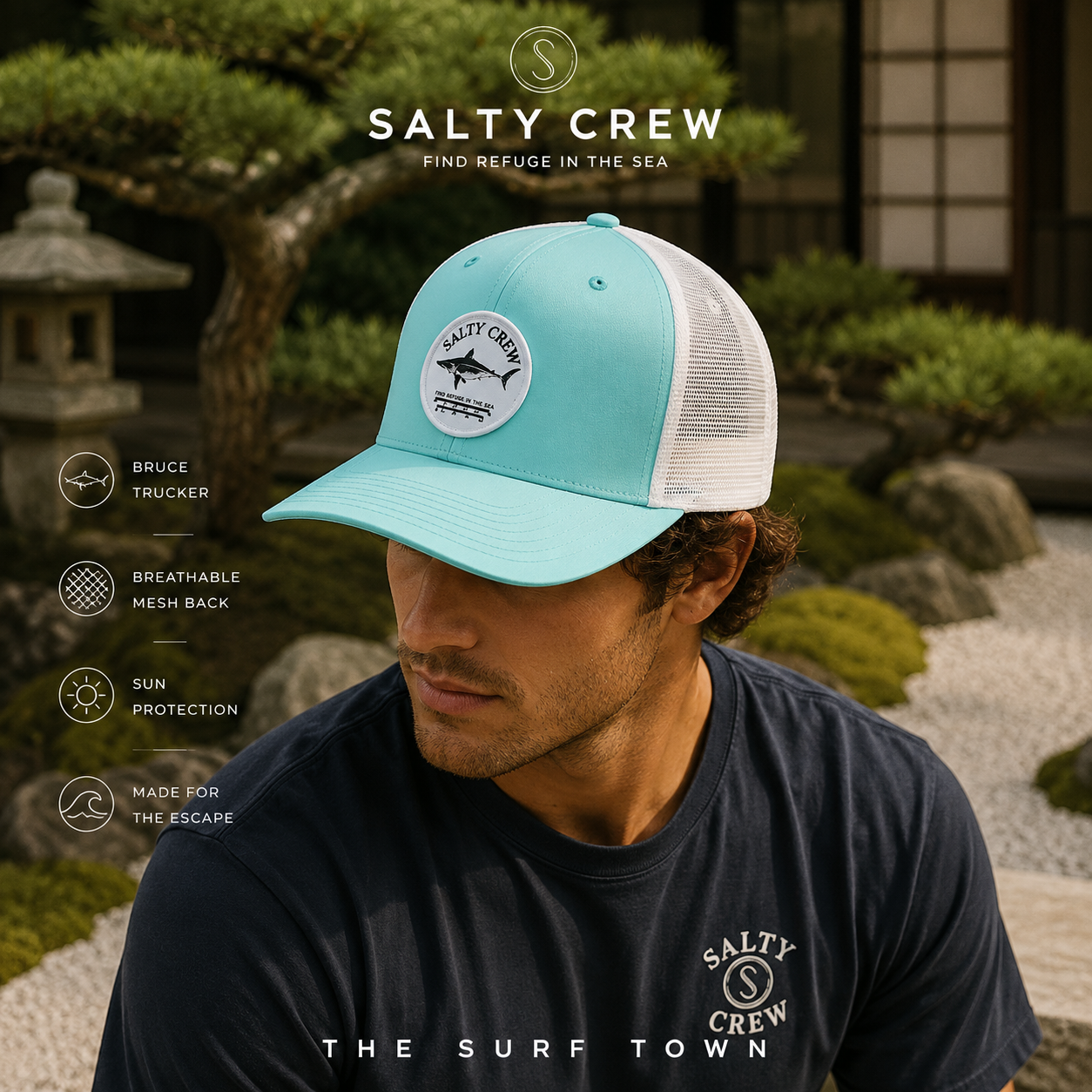 Gorra Salty Crew Bruce Trucker Turquoise en jardín japonés minimal premium, fotografía editorial propia de THE SURF TOWN con estilo surf lifestyle, parche bordado frontal y rejilla transpirable para verano