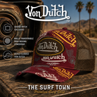 Gorra Von Dutch Cafe 13 burdeos estilo trucker - imagen editorial propia de THE SURF TOWN