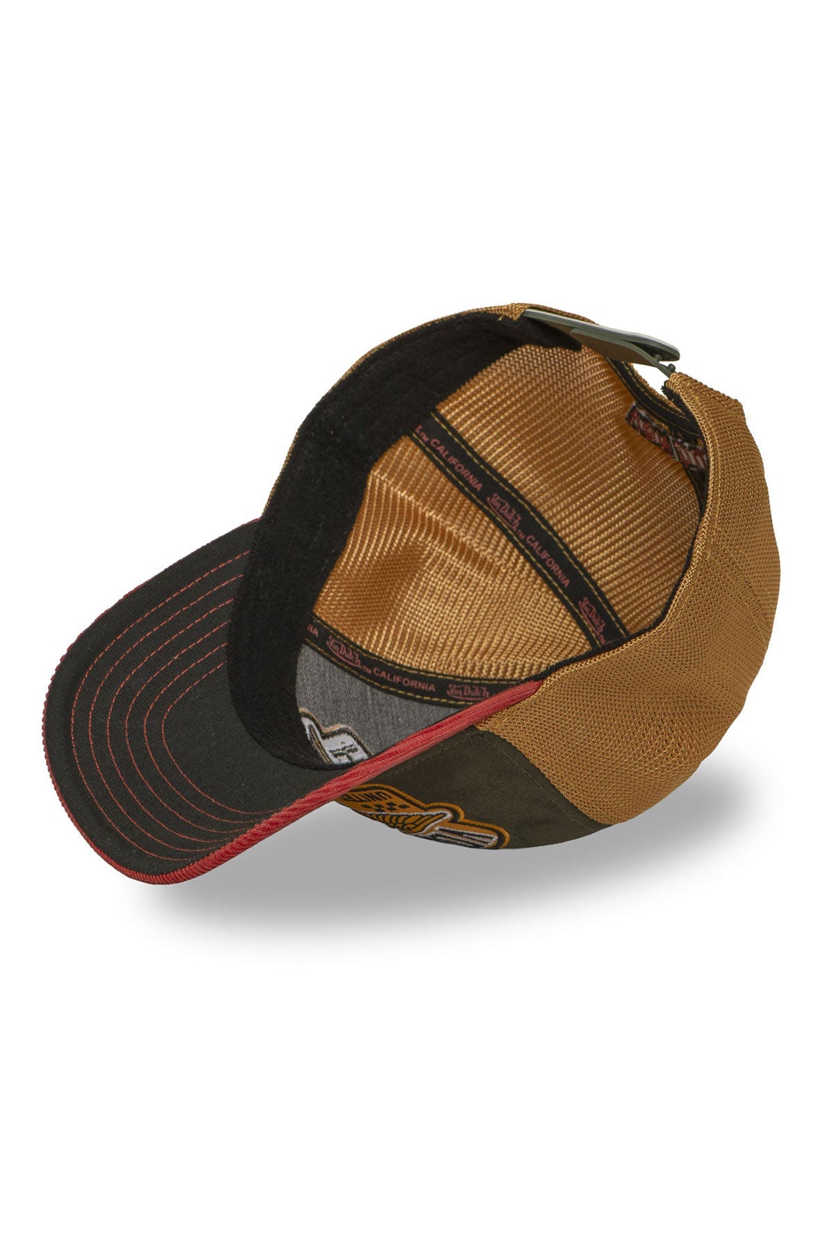 Detalle de la visera de pana de la gorra Von Dutch SEM19